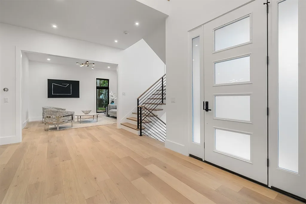 32 Newtonville Avenue